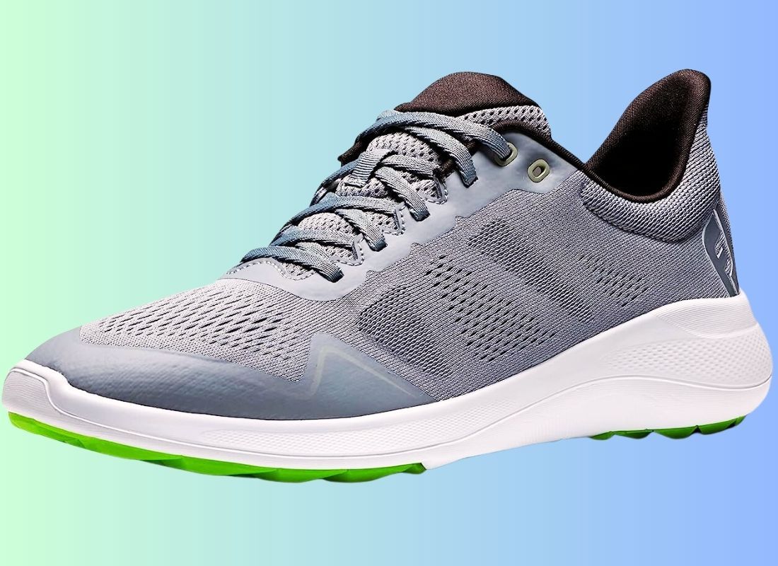 FootJoy Classic Golf Shoes: The Fairway Fashion Statement!